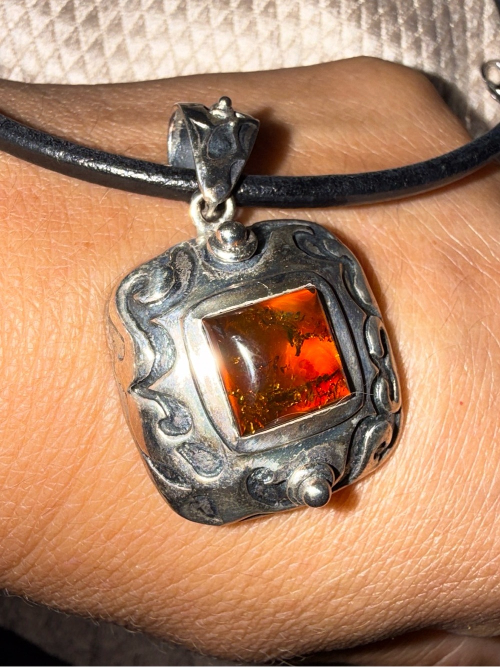 Silpada Sterling Silver Amber Pendant Necklace vintage